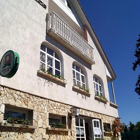 Familia Vendeghaz Casa de hóspedes