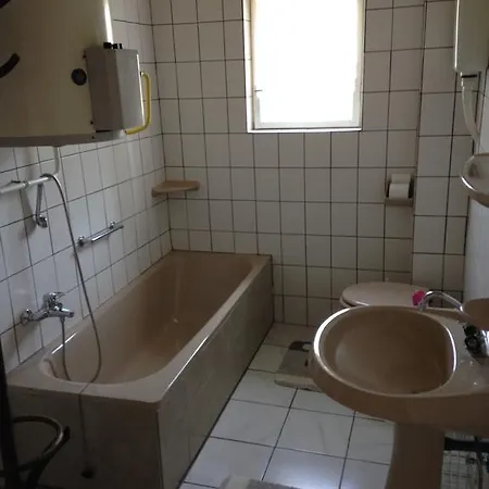 Familia Vendeghaz Guest house